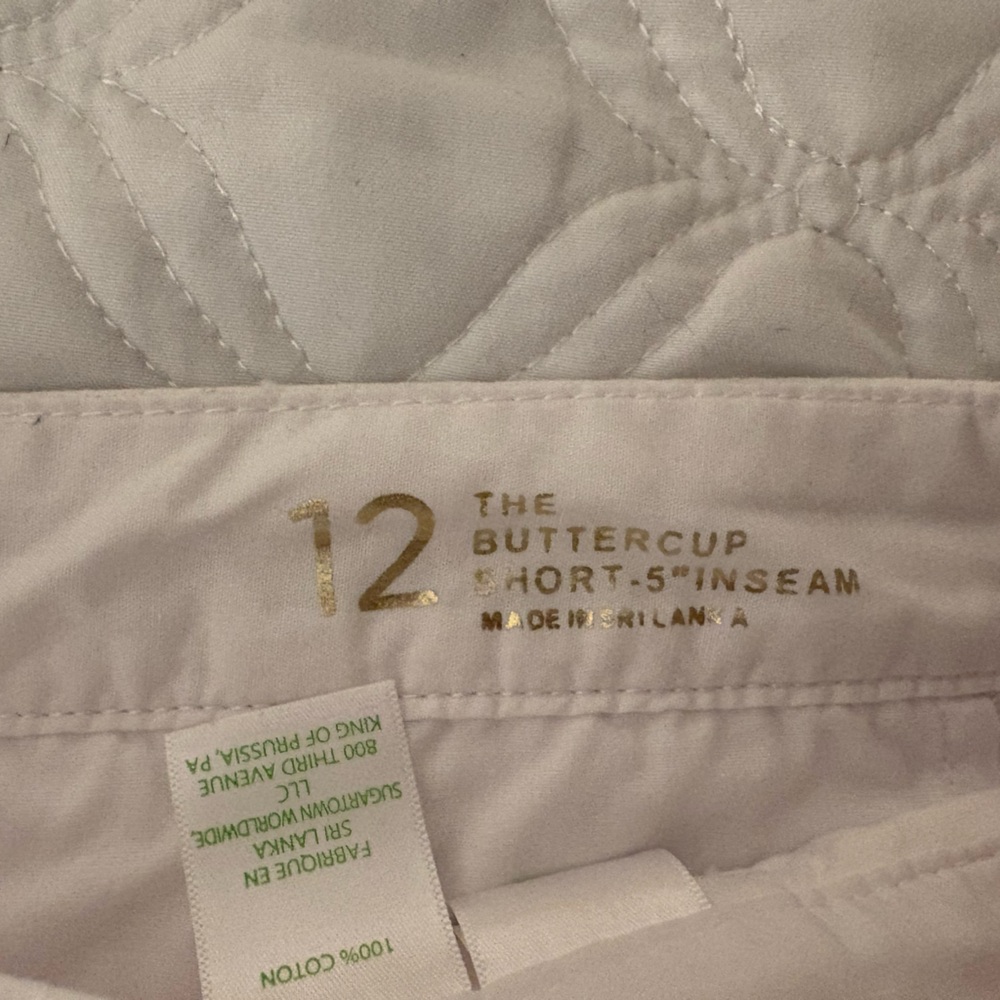 Lilly Pulitzer White Scalloped High Waist Shorts - Picture 2 of 4
